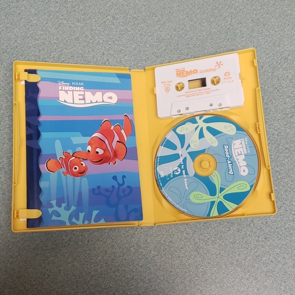 Disney Pixar Finding Nemo Cd read-along - Picture 3 of 4